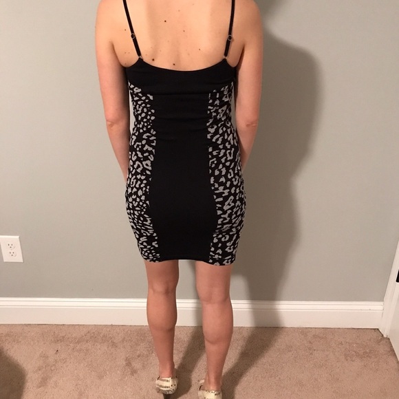 Black and Gray Fitted Leopard Print Dress - Picture 3 of 6